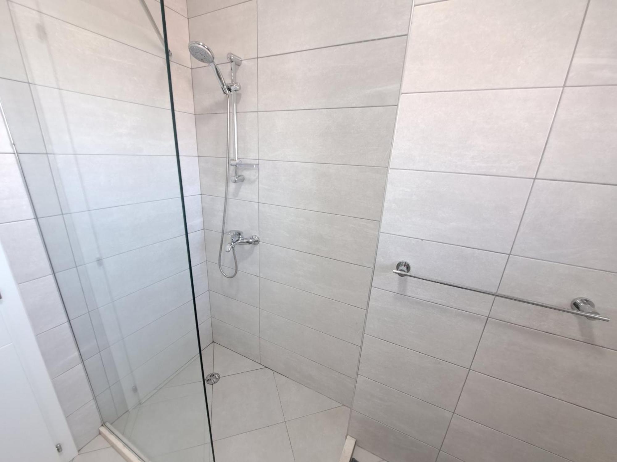 Pazari Luxury Central Apartment Tiranë Ngoại thất bức ảnh