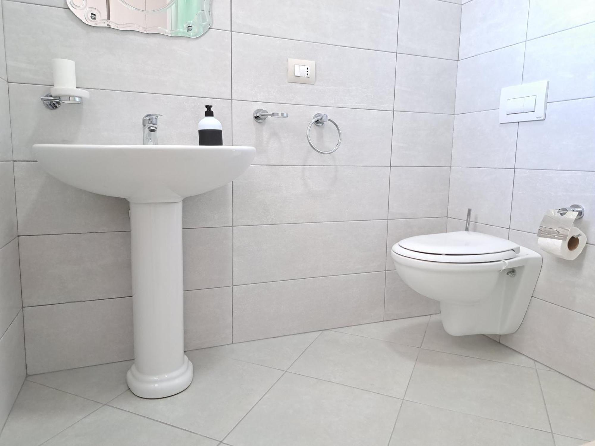 Pazari Luxury Central Apartment Tiranë Ngoại thất bức ảnh