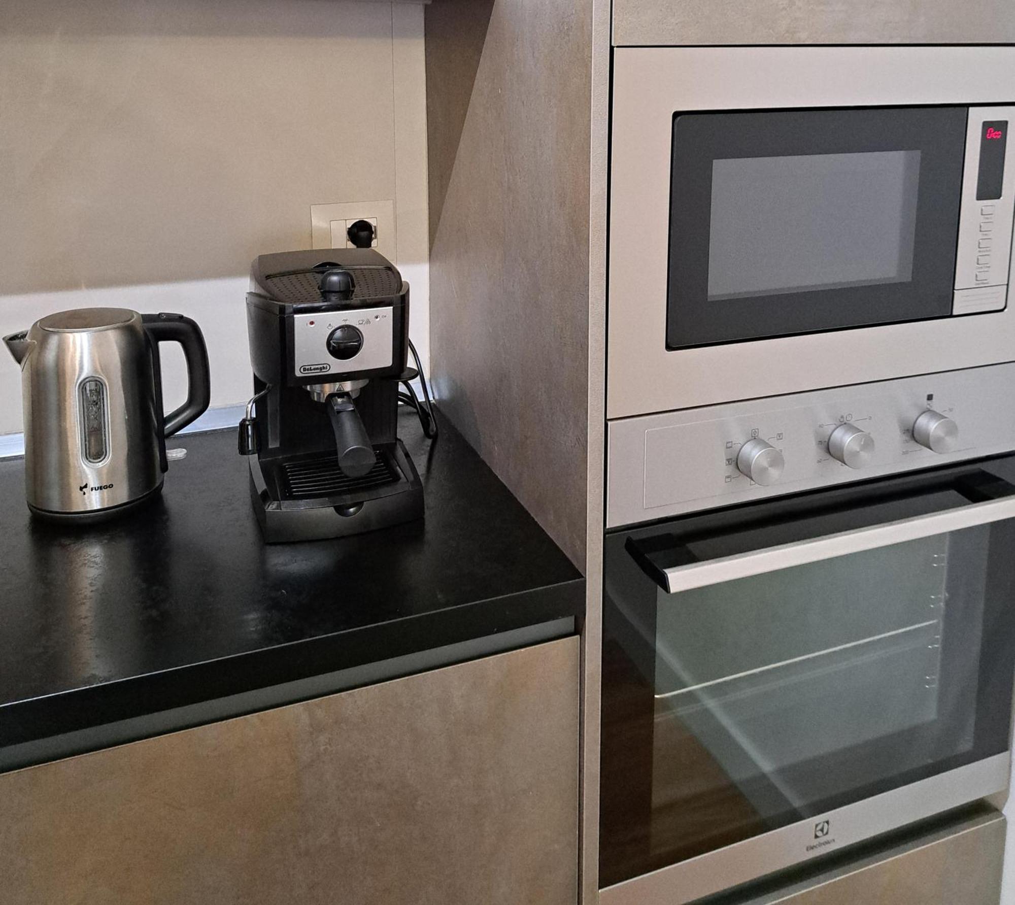 Pazari Luxury Central Apartment Tiranë Ngoại thất bức ảnh