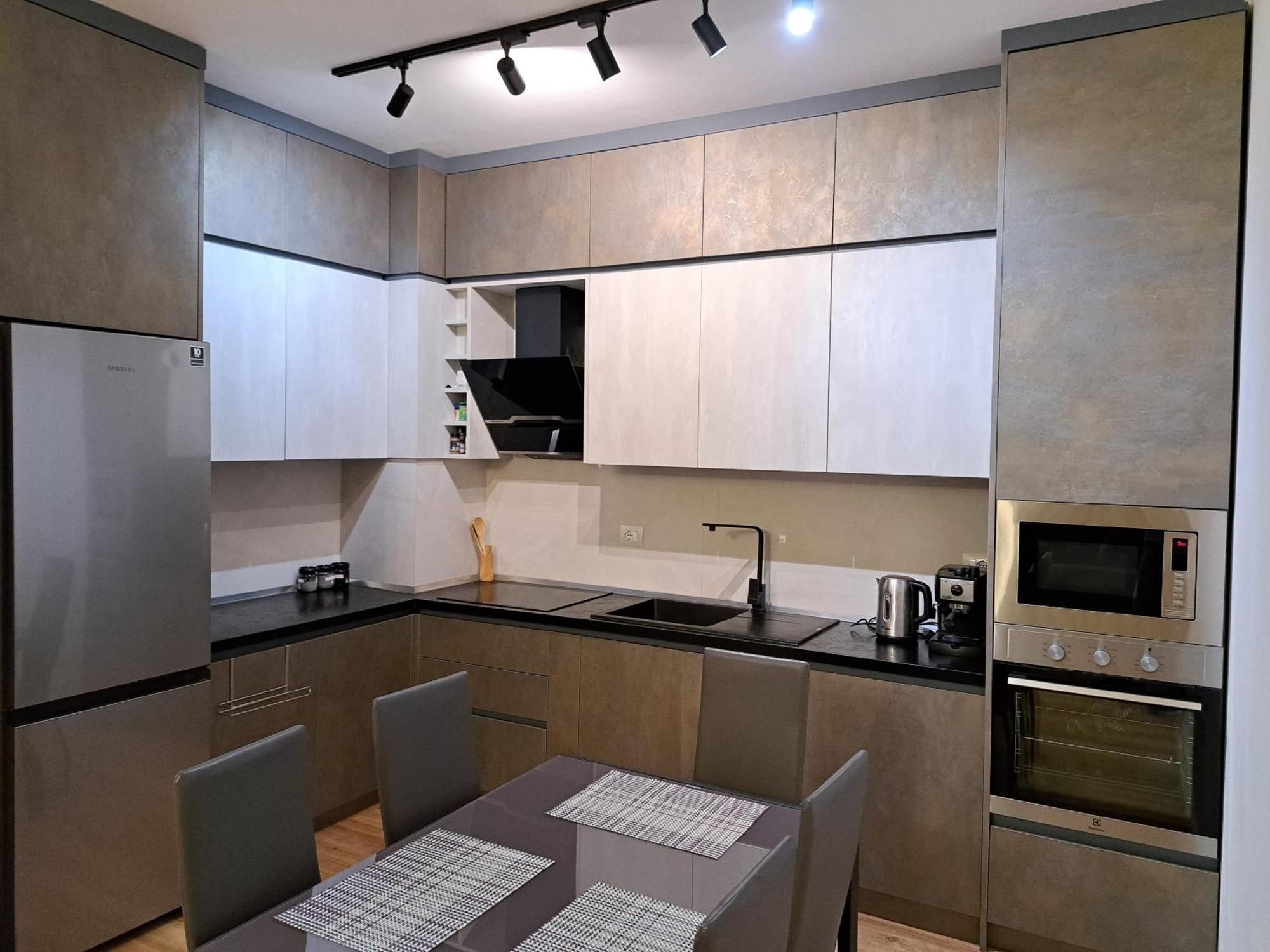 Pazari Luxury Central Apartment Tiranë Ngoại thất bức ảnh
